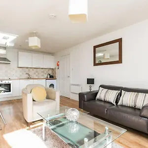flat-34-fraser-house-apartment-city-centre-apartment.hotelsaberdeenuk.com/